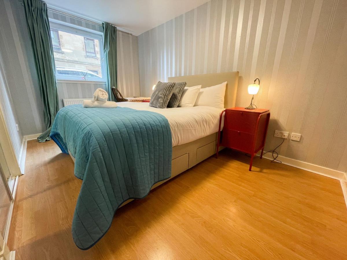 Kelvingrove 2 Bedroom Apartment - Private Parking グラスゴー エクステリア 写真