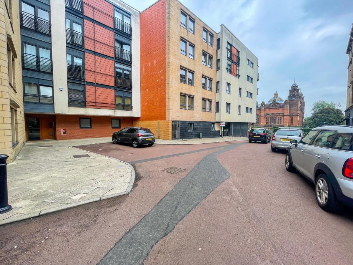 Kelvingrove 2 Bedroom Apartment - Private Parking グラスゴー エクステリア 写真
