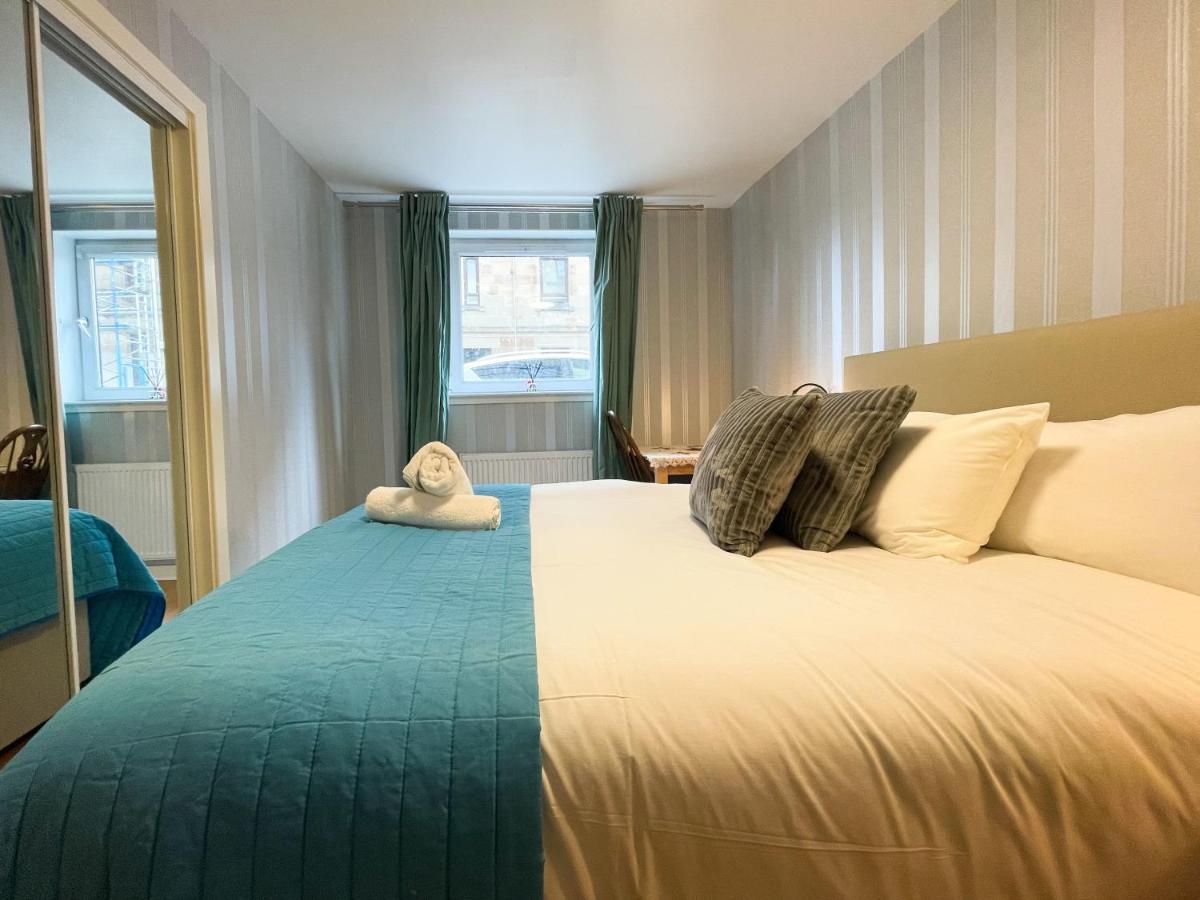 Kelvingrove 2 Bedroom Apartment - Private Parking グラスゴー エクステリア 写真